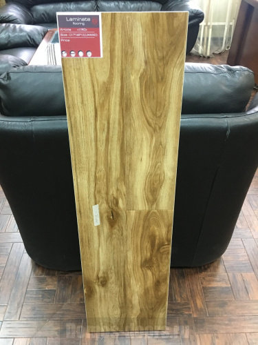 Ламинат Mostflooring High Glossy 11902 Поверхность глянцевая, толщина 12 мм, 33 класс, гарантия 25 лет фото 2
